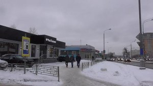 выход из внутри вестибюля станции метро варшавская пешая прогулка варшавское шоссе зимой днем