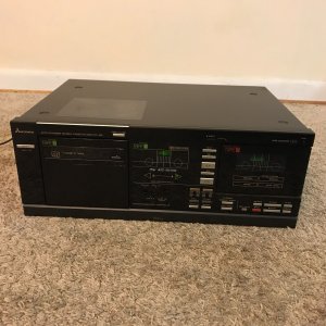 Двухкассетная дека -одна из дек на семь кассетMitsubishi DT-156 AutoChanger 7+1-ЯПОНИЯ-1986-год