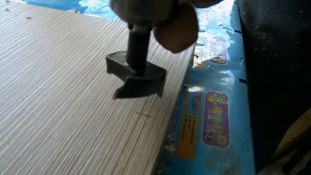 Самые главные петли для сборки мебели. Для чего нужна полунакладная петля.Сборка кухни своими руками смотреть онлайн