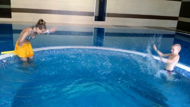 Детский праздник. Анимация для детей в отельно-ресторанном компликсе  "ПЕРЛИНА". смотреть онлайн