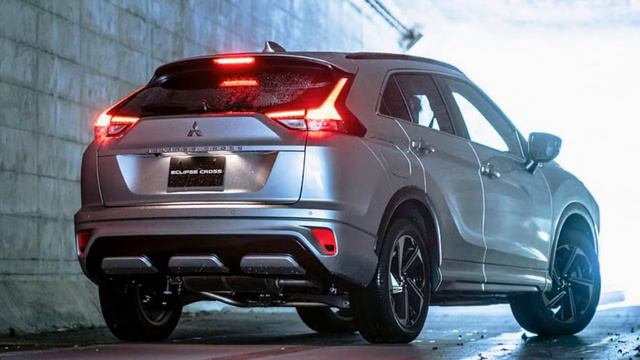 Японцы представили рестайлинг Mitsubishi Eclipse Cross 2021 смотреть онлайн