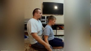 Сынок попросил шею поправить после планшета!!!