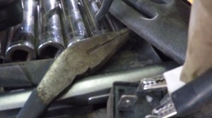 Bobcat 873G 15-02 Traction Lock Pull Solenoid Error On - Diagnosis and Repair