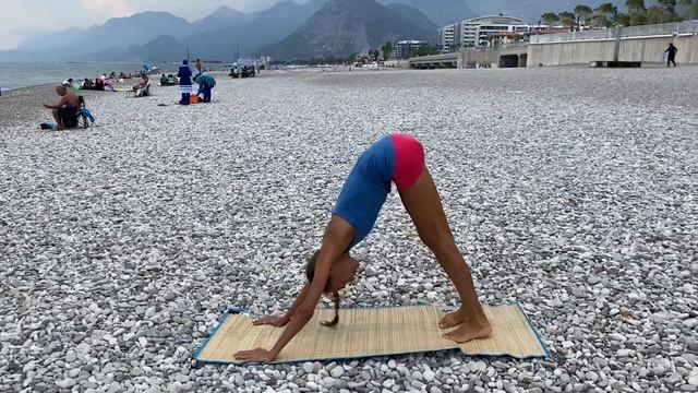 Йога Комплекс от отечности на пляже для ЭКОТело Ретрита! смотреть онлайн