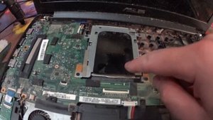 Как ускорить старый ноутбук при помощи SSD.