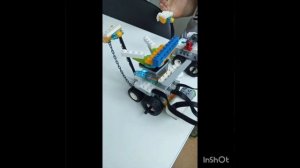 я на занятиях робота техники полигон в москве показываю вам лего