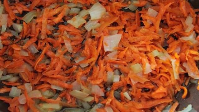 Тушеная картошка с сосисками
