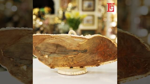 Изделие из бивня мамонта "Мамонты-соперники" смотреть онлайн