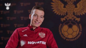 Денис Макаров: «Тренер поставил в нападение – на первой тренировке забил в свои ворота»