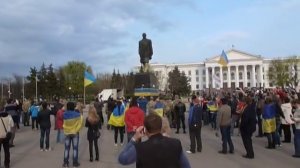 17.04.2015. Снос памятника Ленину в Краматорске