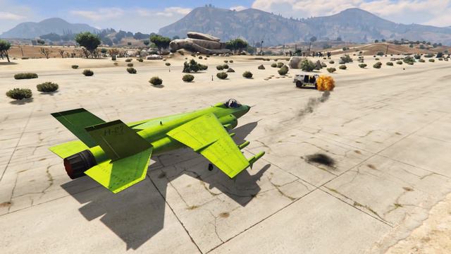 GTA 5 ONLINE : BUZZARD VS HYDRA (WHICH IS BEST?)