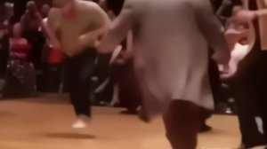 Дед залетел на танцпол #ЮМОР