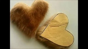 Сердечко-брелок из меха / Подарок на 14 февраля своими руками / Мастер-класс