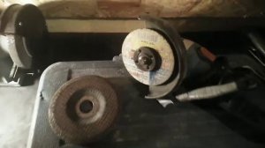 Как и чем заточить лопату Точильный станок или турбинка болгарка