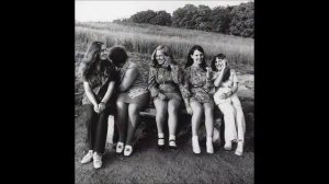 Школьницы СССР и  ГДР они такие разные