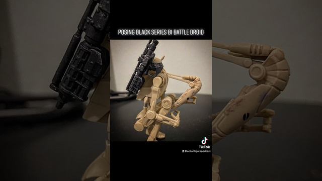 Posing Black Series Battle Droid (Preview) #starwarsblackseries #starwars #actionfigures