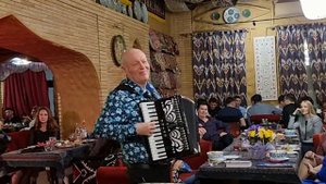 Миллион алых роз / Аккордеонист Николай Засидкевич