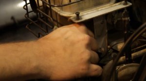 Ремонт снегоуборщика. Замена свечи