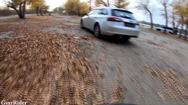 На СПОРТБАЙКЕ по лесу // Свежий воздух и красивый вид на берегу реки смотреть онлайн