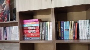 Книжные полки // Уборка на стеллажах // Перестановка книг // Hotbook
