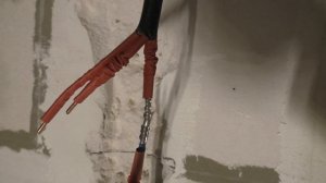 Обзор переноса электрического щита в новостройке. Наращивание вводного кабеля методом гильзования.