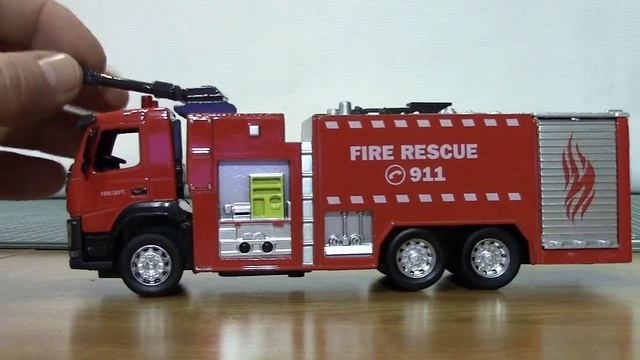 Транспортная игрушка пожарная машина VOLVO смотреть онлайн
