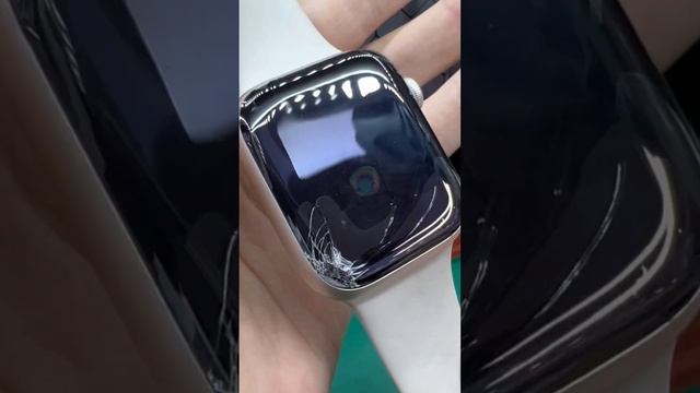 Спасло ли Apple Watch защитное стекло с ультрафиолетовым клеем? #repair #apple #типоваяпроблема