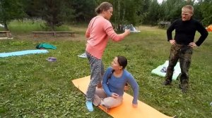 Семинар по народным правкам и ладкам. Правка поясничных позвонков, сидя .