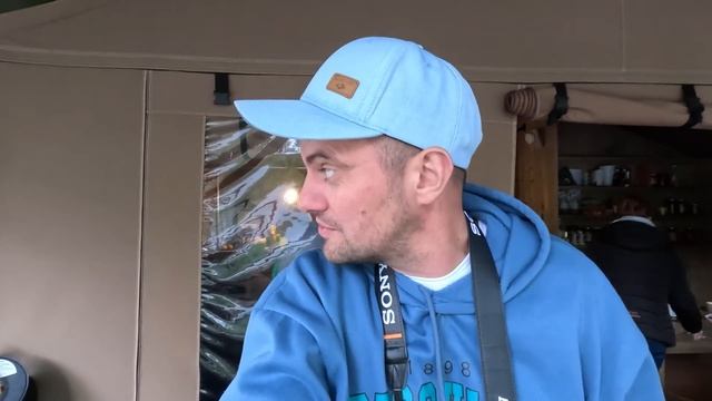 Влог, гулянка в разгаре, приехали подписчики, палаточный домик, замерзли под утро