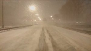 ПОСВЯЩАЕТСЯ ДАЛЬНОБОЙЩИКАМ Нам Плевать на метели и мороз Дальнобой не дремлет Дальнобойщик Клип