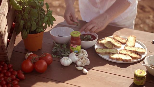 Grand'Italia Sugocasa Recept: Crostini смотреть онлайн