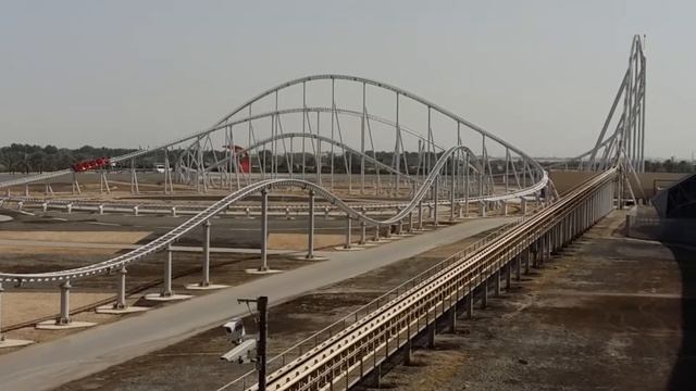 Formula Rossa achtbaan in Ferrari-world Abu Dhabi смотреть онлайн