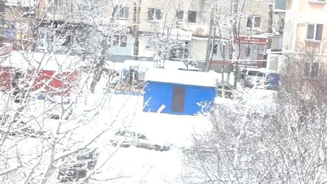 И ГДЕ ЛУЧШЕПАХАТЬ НА РАБОТЕ ЗА КОПЕЙКИ ИЛИ ДОМА ЗА КОМПОМ КРУТО ЗАРАБАТЫВАТЬ смотреть онлайн