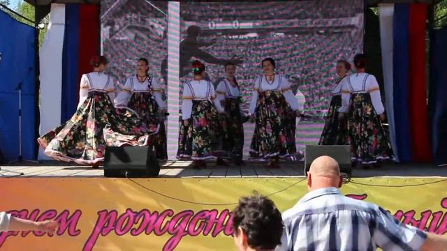 Вокальная группа "Калинушка" - Как по горкам, по горам смотреть онлайн