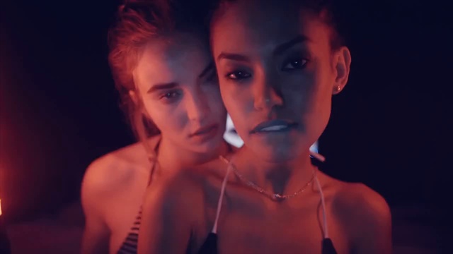 UGLY DUCK Джоззи, DJ Tarantino - Детка на бис смотреть онлайн