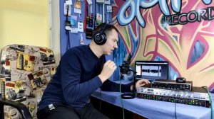 Нужен ли микрофонный предусилитель в домашней студии?