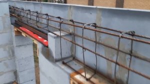 Армирование и опалубка монолитного пояса на газобетоне