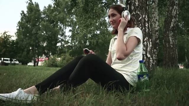 JBL E50BT смотреть онлайн