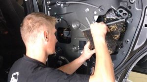 Шумоизоляция дверей на Ford Kuga 2019