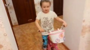 Как научить ребёнка ездить на 2х колесном велосипеде.