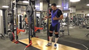 Как правильно ставить штангу с пола на стойки и обратно