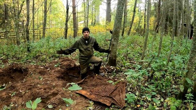 ОСЕНЬ, ВРЕМЯ БОЛЬШИХ НАХОДОК...БОМБИЧЕСКИЙ КОП МЕТАЛЛА В ЛЕСУ!!! смотреть онлайн