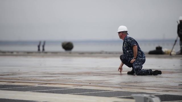 EMALS dead load testing begins aboard PCU Gerald R. Ford (CVN 78) смотреть онлайн