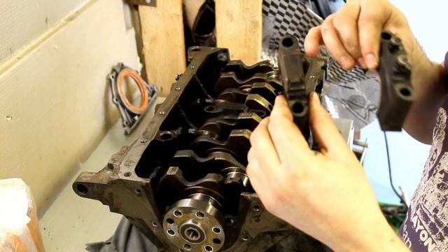 Установка коленчатого вала двигателя ВАЗ 21120. Нюансы. Сборка смотреть онлайн