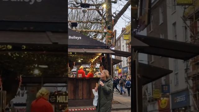 York Christmas Market #england #christmas #York #historiccity