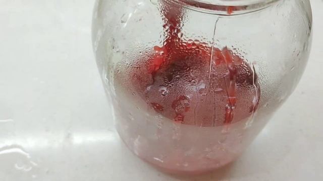 Компот без ВАРКИ ! кизил. вишня. малина. Показываю как Я из замороженных ягод делаю Компот. смотреть онлайн