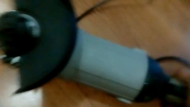 Угловая шлифовальная машина УШМ-150/1300 смотреть онлайн