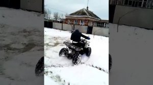Дрифт на снегу квадроцикл ирбис 150u