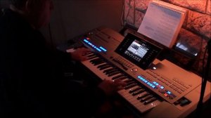 La Isla Bonita - Madonna (cover by DannyKey) on Yamaha keyboard Tyros5
