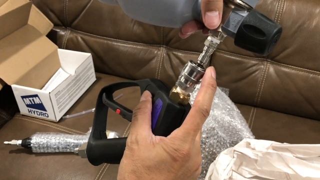 Mosmatic Pressure Washer Swivel Spray Gun & MTM PF22 Foam Cannon from Obsessed Garage смотреть онлайн